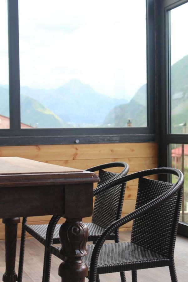Rustaveli st11 Hotel Kazbegi Eksteriør billede